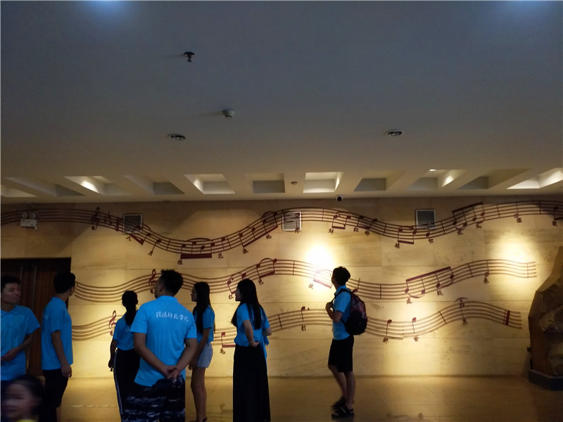 2018082316155343.jpg 【暑期社会实践专题】我院开展“音为有你·红色随行”红歌文化调研活动