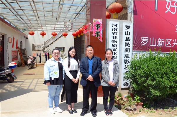 2017042413341411.jpg 我院研究生积极开展主题采风活动
